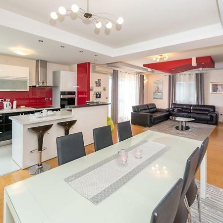 Apartments Lupe สปลิท ภายนอก รูปภาพ
