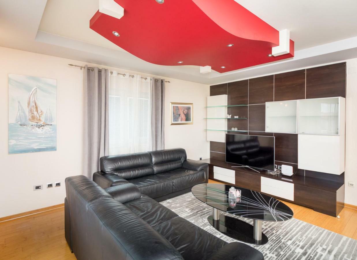 Apartments Lupe สปลิท ภายนอก รูปภาพ